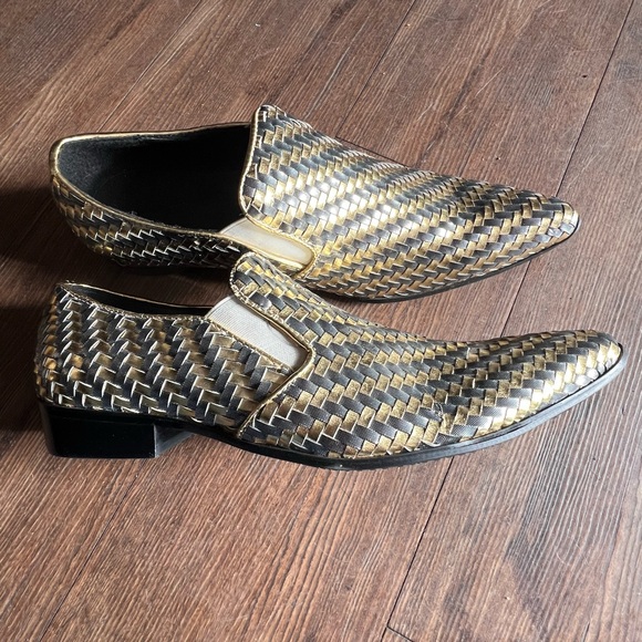 green emerald velvet dress Men Tuxedo Shoes MSD-035 Gold – Church suits for less main image 1